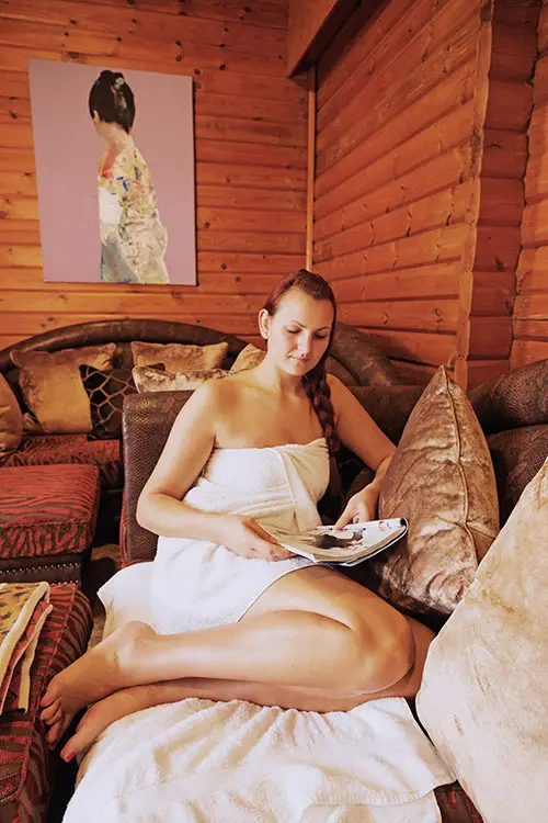 Lesen in aller Ruhe im Saunaparadies Wettenberg