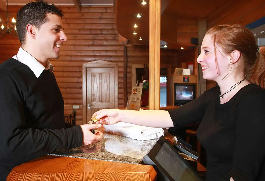 Freundlicher Empfang im Saunaparadies Wettenberg